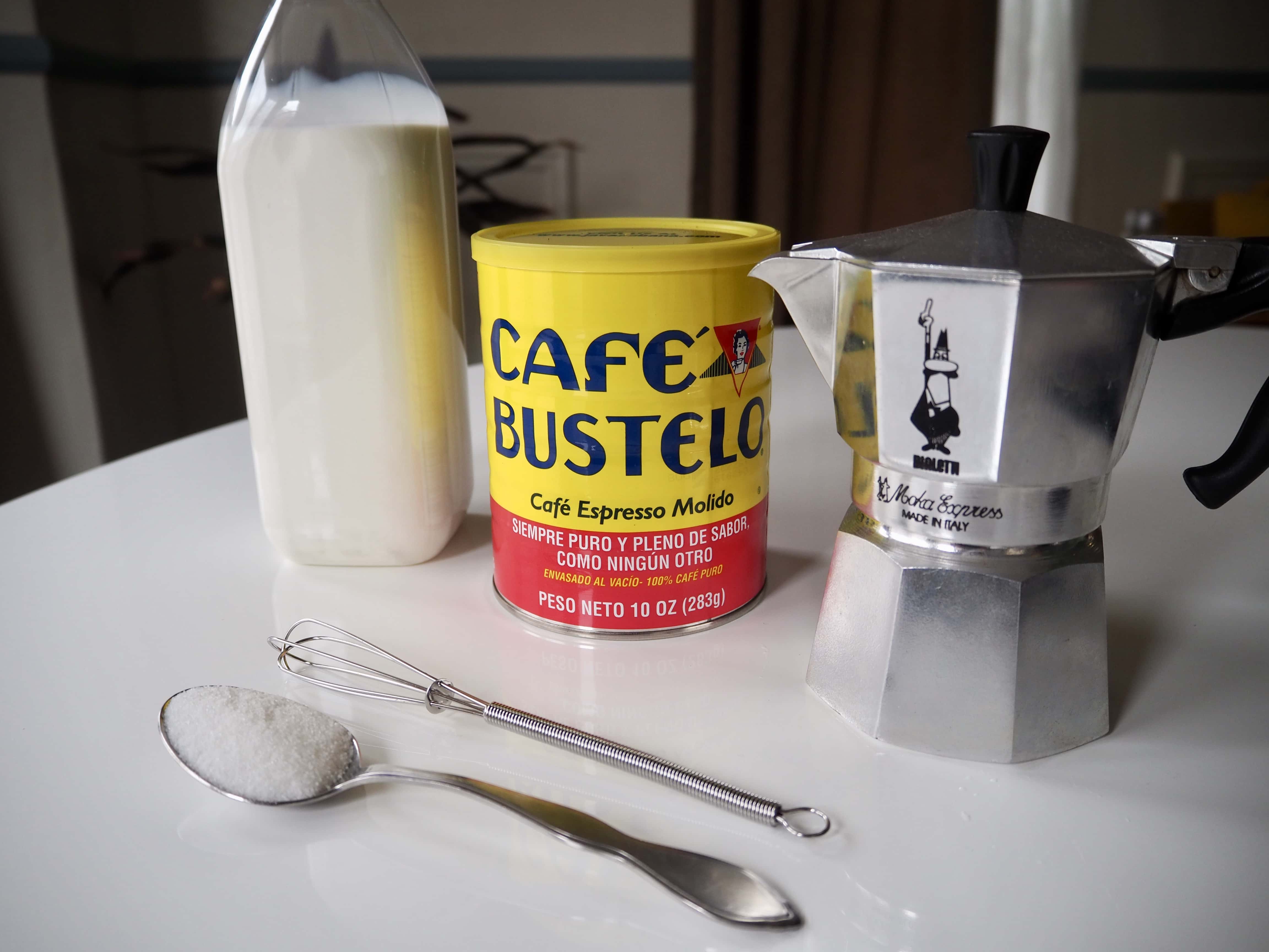 Café con leche ingredients