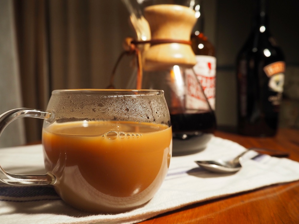 Cozy Irish Coffee Recipe (Easy & Delicious!)