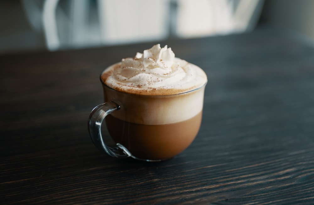Delicious Caramel Latte Recipe: 5 Easy Steps