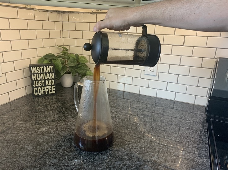 Pour coffee