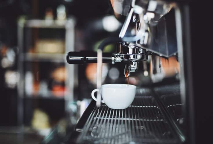 How Does an Espresso Machine Work? Full Guide & Brewing Tips