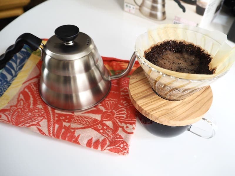 Hario Buono kettle with V60