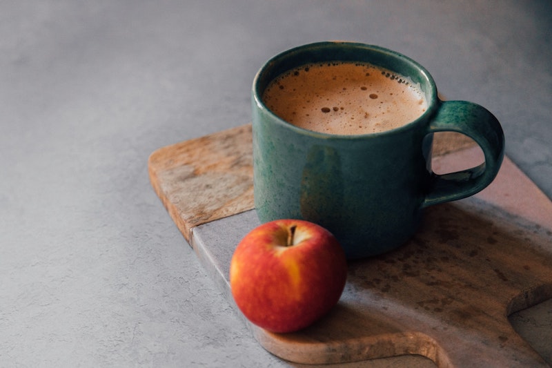 Apple vs Coffee: Should You Replace Your Morning Cup?