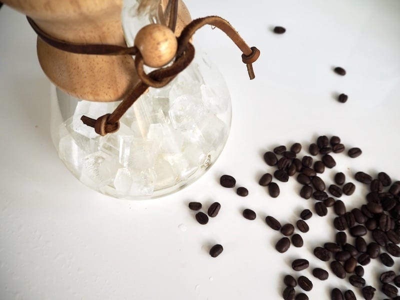 fill Chemex with ice