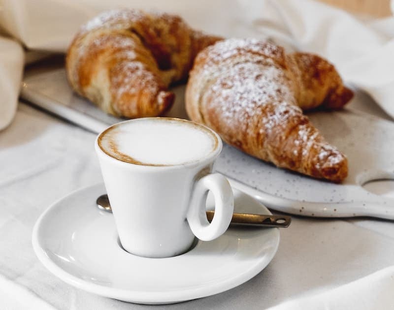 French Coffee Culture 101: Guide With Etiquette & Popular Drinks