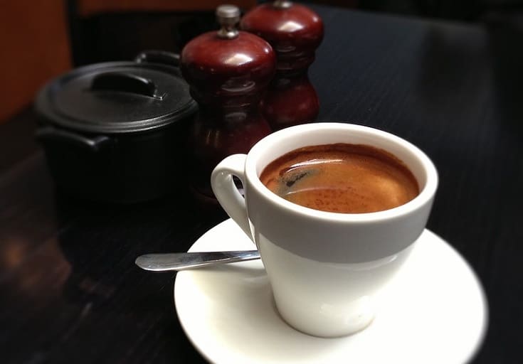 What is a Long Black Coffee? Recipe & Tips For the Best Flavor