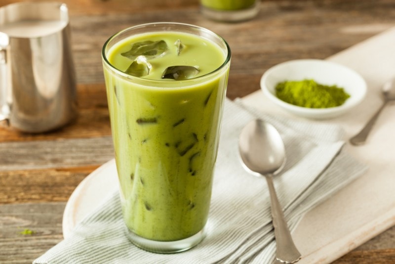 Iced Matcha Latte: The Easy Recipe