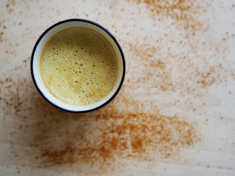 Turmeric Coffee: Health Benefits & Recipe!
