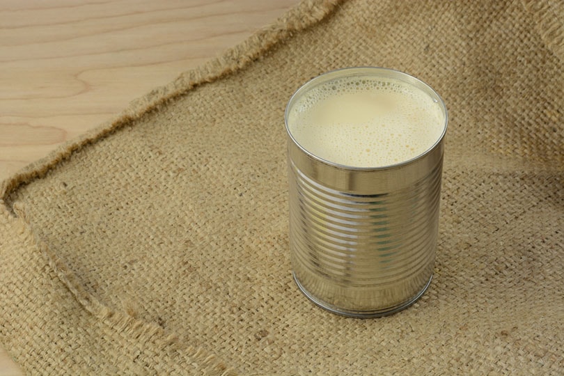 How to Add Evaporated Milk to Coffee