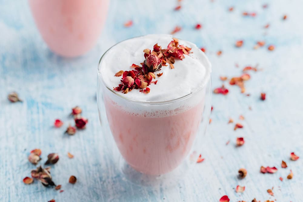 How to Make a Rose Latte (Recipe & Pictures)