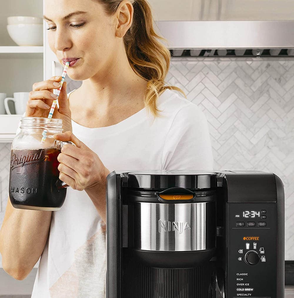 10 Best Coffee Makers in Canada: 2026 Reviews & Top Picks
