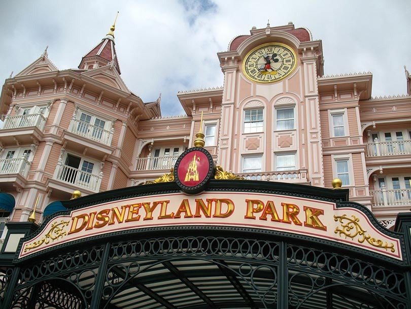 Where to Find the Best Coffee in Disneyland 2026: 7 Great Cafés!